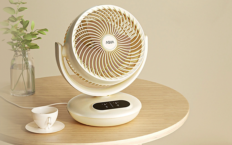 Nút điều chỉnh cảm ứng và remote điều khiển từ xa